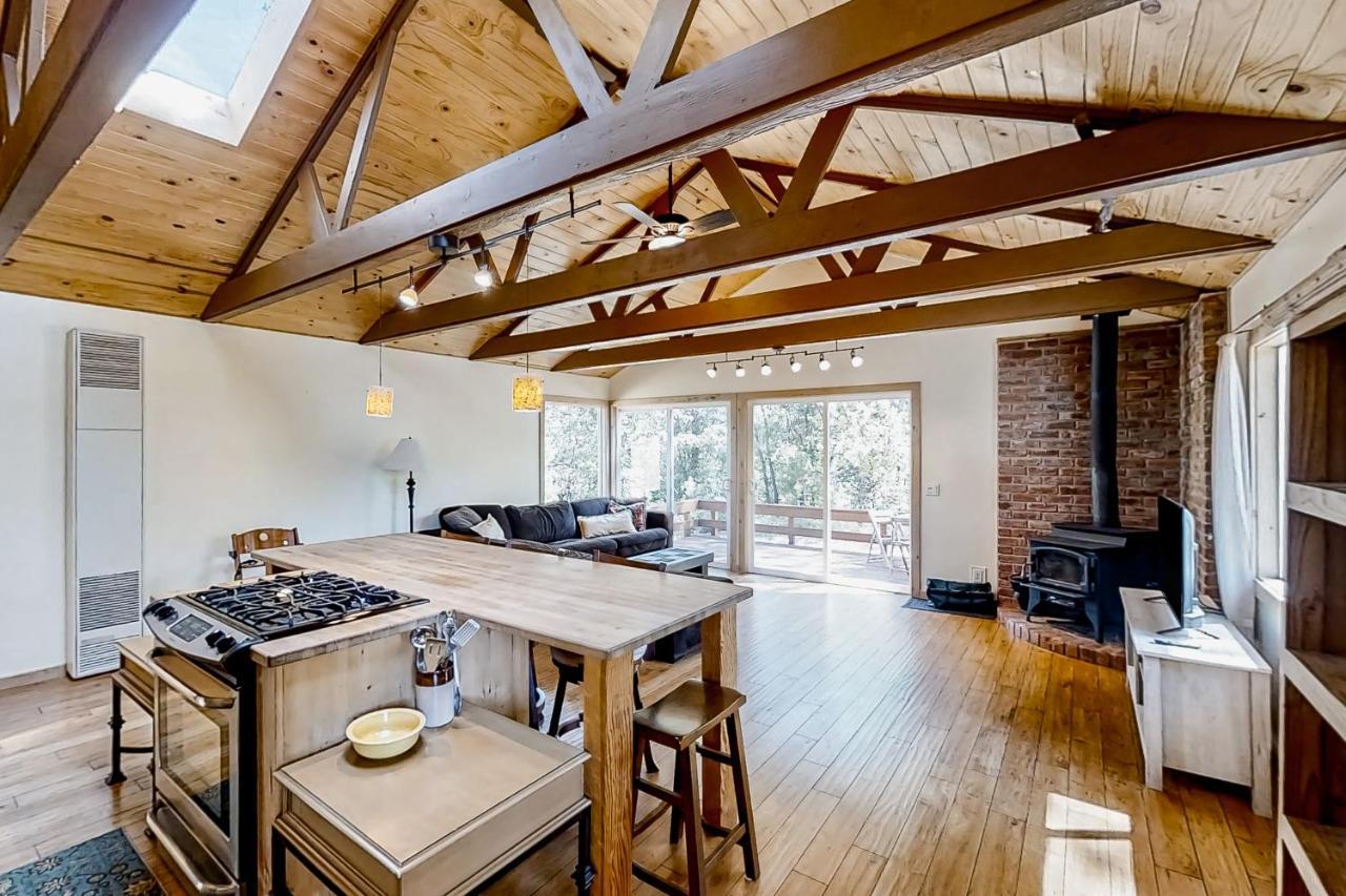 Cascadel Hideaway Villa North Fork Exterior photo